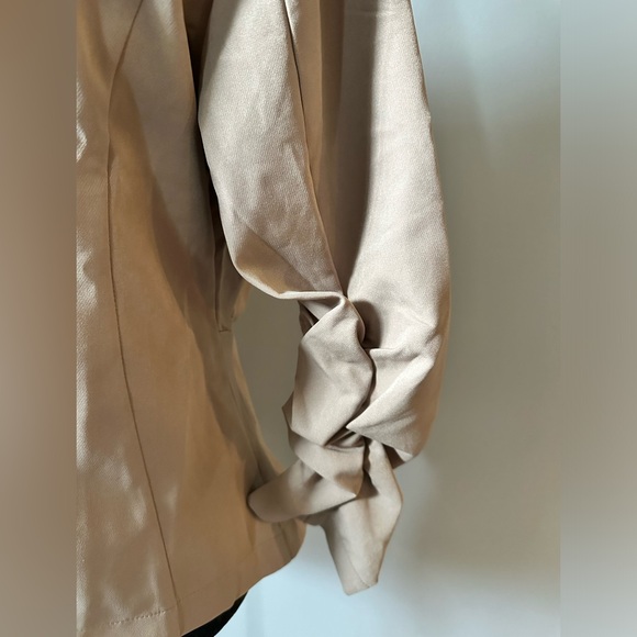 Ruched Sleeve Blazer - Picture 3 of 4